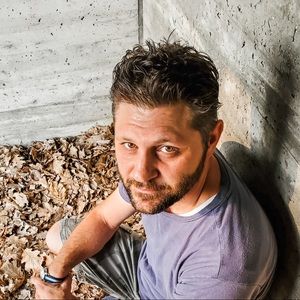 Meet your Posher, Casey